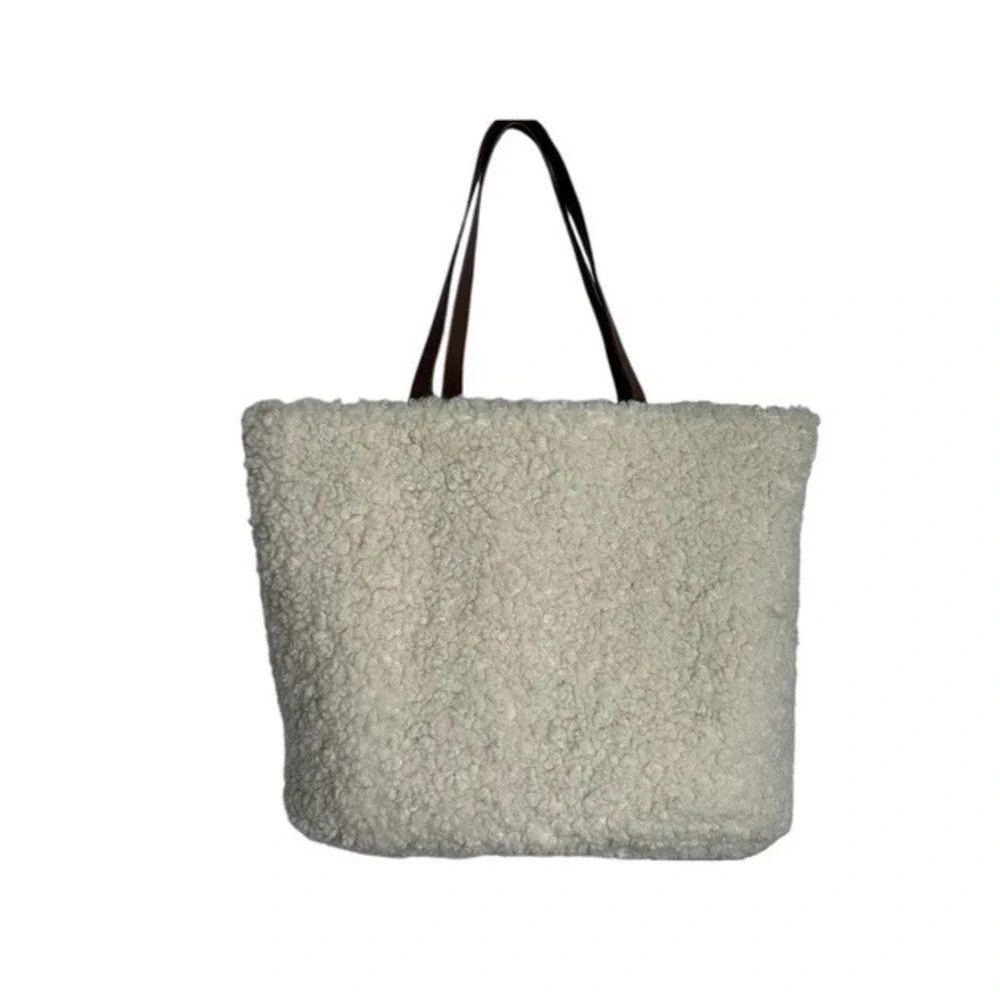 4/$40 Reverable Faux Leather and Sherpa‎ Brown and Cream Tote Bag